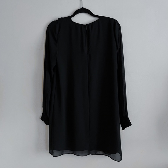 🖤 Lace Accent LBD 🖤 - Picture 3 of 3